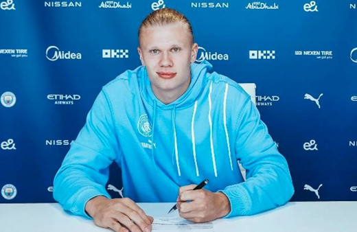 Erling Haaland, Manchester City'e imzayı attı