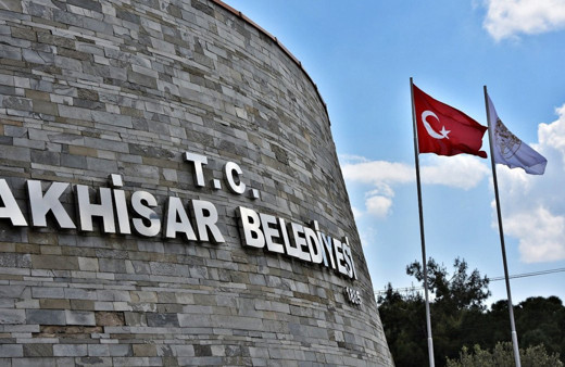 Borçlarını ödeyemeyen CHP'li belediyeye icra takibi başlatıldı! AK Partili isim yönetimi eleştirdi