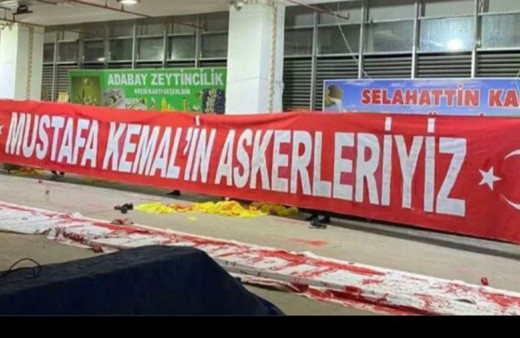 Fatih Altaylı'dan olay iddia! Atatürk pankartı Futbol Federasyonu tarafından stada alınmadı