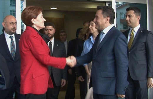 İYİ Parti Genel Başkanı Akşener'den DEVA Partisi lideri Babacan'a ziyaret