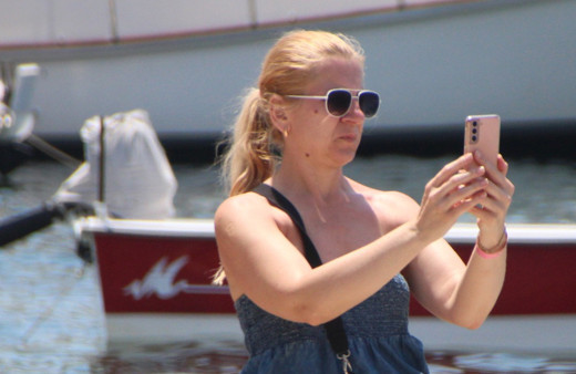 Gören telefona sarıldı! Bodrum'a bir dev geldi