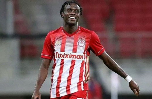 Galatasaray'ın eski yıldızı Bruma Fenerbahçe'de kulüp resmen açıkladı