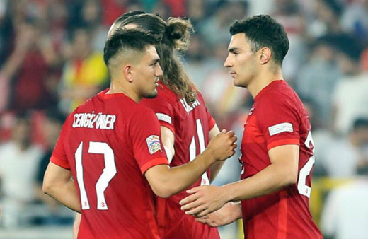 Galatasaray transferde harekete geçti milli futbolcu Kaan Ayhan planı