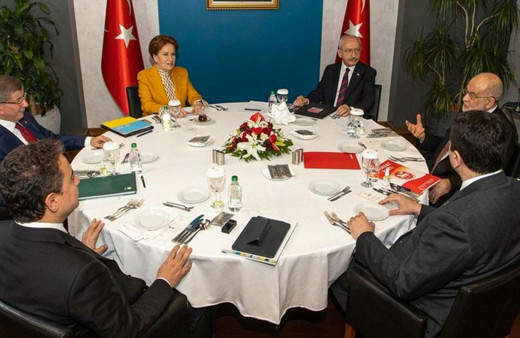 Ali Babacan'ın altılı masaya sunacağı 4 isim! Aday listesi kulislere sızdı