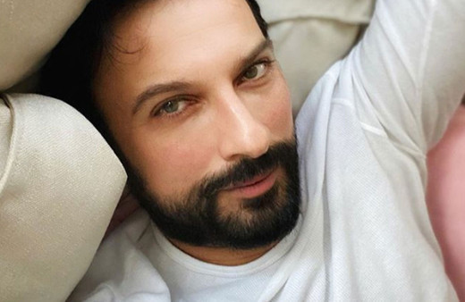 "Seni koşulsuzca hep çok seveceğim.." Tarkan'dan kalpleri ısıtan babalar günü paylaşımı..