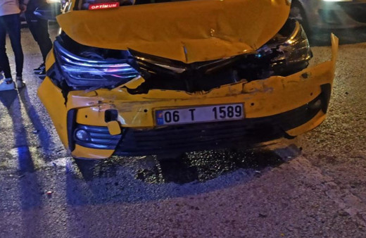 Ankara'da feci kaza! 5 araç birbirine girdi