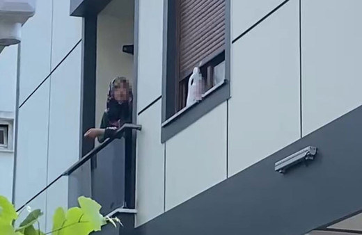 Dayakçı koca 'eşim mahsur kaldı' diye itfaiye çağırdı ama gerçek bambaşka çıktı!