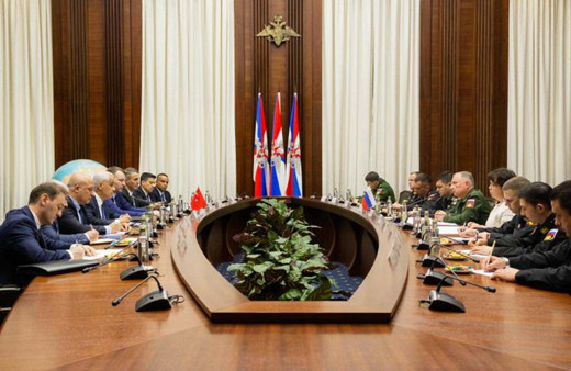 Dünyanın gözü bu zirvede! Kırmızı hatta umutlandıran haber geldi