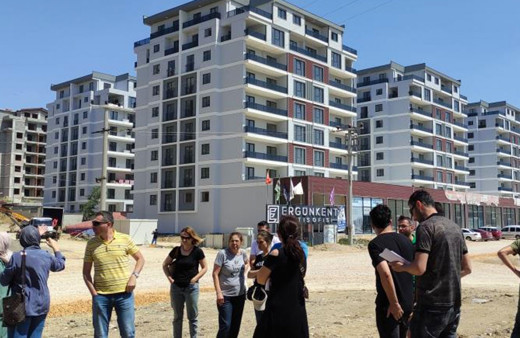 Bursa'da tapuyu alamaya gittiklerinde hayatlarının şokunu yaşadılar