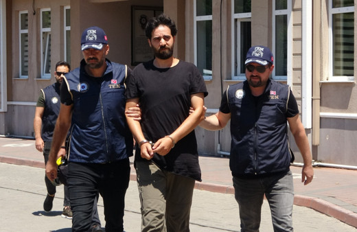 Çanakkale'de gözaltına alınan HDP'li vekilin oğlu adli kontrol şartıyla serbest bırakıldı