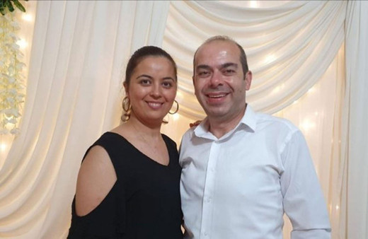 Kargocudan iğrenç hareket! Kargo getirdiği apartmanın içine büyük tuvaletini yaptı siparişle temizledi