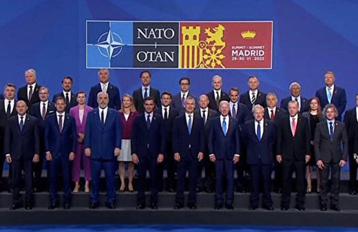 NATO'dan aile pozu geldi Tarihi kararların alınacağı toplantı diye duyurulmuştu