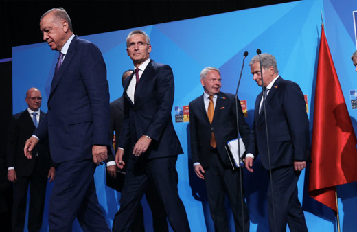 İsveç'ten Türkiye'nin istediği terör suçluları açıklaması! PKK destekçisi vekil çıldırdı: Kara gün!