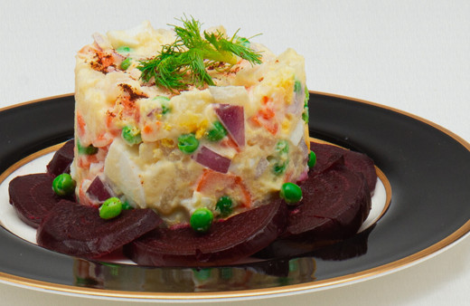 NATO zirvesinde yemek polemiği! Tepkilerin ardından salatanın ismi değiştirildi