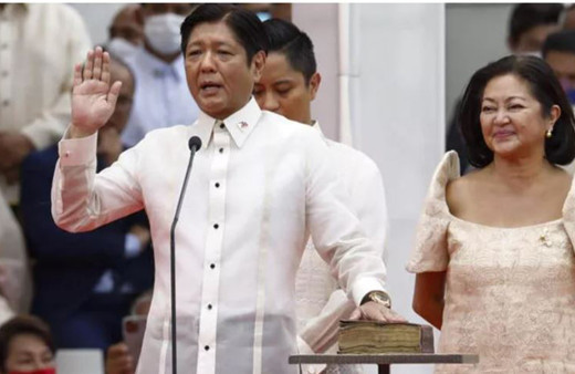 Filipinler'in yeni Devlet Başkanı yemin edip görevine başladı