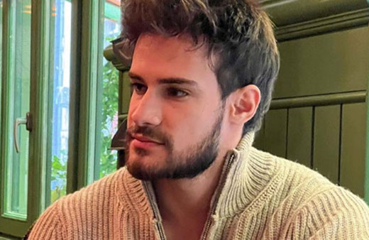 Survivor Batuhan'ın kardeşi güzelliği ile mest etti! Kız kardeşi de en az kendisi kadar ünlü