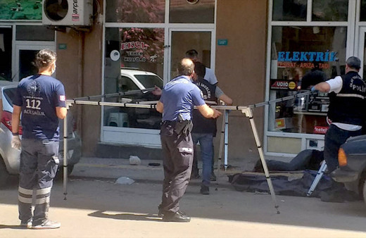 Eski koca dehşeti! Ayrıldığı eşini sokakta görünce katletti ardından intihar etti