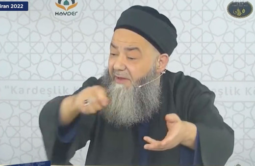 Cübbeli Ahmet Hoca isyan etti! Mahmut Efendi'nin cenazesini ben yıkamadım!