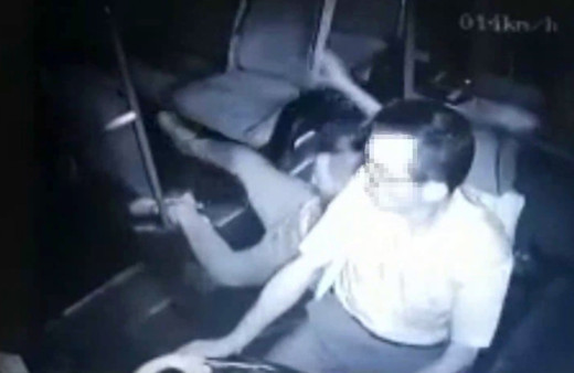 İETT otobüsünün ani manevrasıyla koltuktan düştü bel kemiği kırıldı!