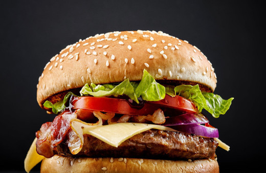 Şaka değil gerçek! İnsan eti tadında hamburger ürettiler!