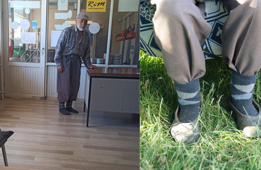 "Yerler kirlenmesin" diye çamurlu ayakkabılarını çıkarttı! Duygulandıran görüntüler