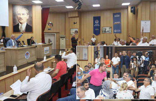 Meclis'te 'PKK' gerginliği: CHP yine sessiz kaldı,  HDP'liler kavga çıkardı