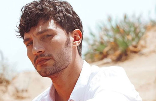 İlhan Şen'den ters köşe! Yeni sevgisiyle el ele konserde görüntülendi