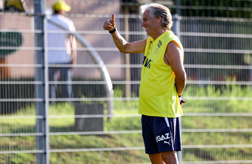 Fenerbahçe’de Jesus’un gözdesi oldu! İsmail Yüksek taraftarı mest etti