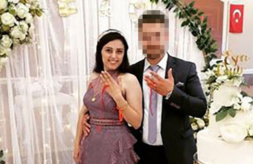 İstanbul'da korkunç olay! Annesi ile iki kardeşini öldürüp intihar etti! Kan donduran mesaj: Gel hepsini öldürdüm