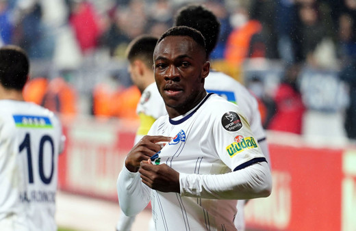 Beşiktaş'ın yeni transferi Muleka İstanbul'a geldi