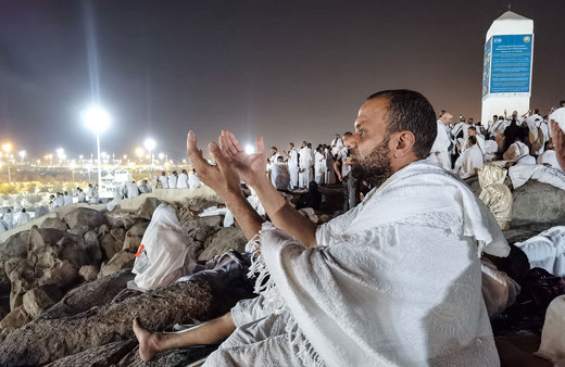 1 milyon hacı adayı Arafat’ta buluşuyor! Vakfe duasını Ali Erbaş yapıyor