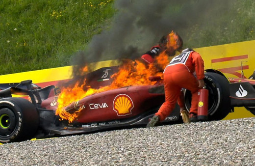 Formula 1'de korku dolu anlar! Araç alev alev yandı!