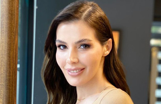 Hatice Şendil plajda defile yaptı! O paylaşımlara beğeni yağdı...