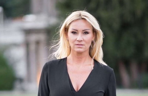 Pınar Altuğ yine yargı dağıtıyor! Takipçisini yazdığına pişman etti