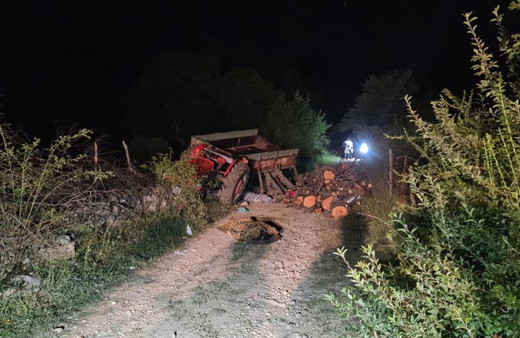 Karabük'te feci kaza: Traktörün altında kalan 2 kişi öldü, yaralılar var