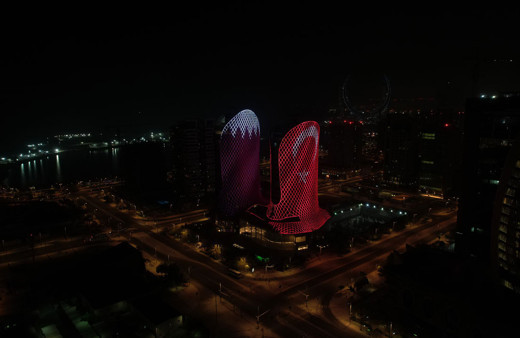 15 Temmuz'un 6. yılında Katar ve Türk bayraklarıyla aydınlatıldı