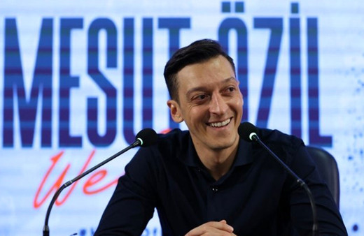 Mesut Özil Fenerbahçe'den alacağı 5 milyon eurodan vazgeçti