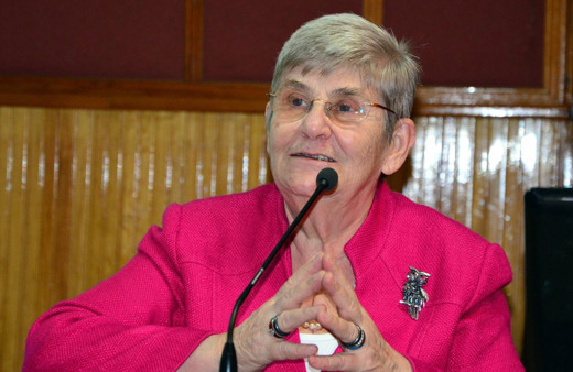 Canan Karatay yine gemileri yaktı veganları kızdırdı! Spermsiz, kansız, yorgun...