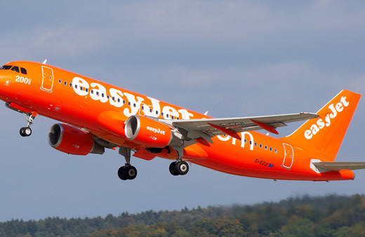 İtalya'da 4 saatlik grev sonucu yüzlerce uçuş iptal edildi