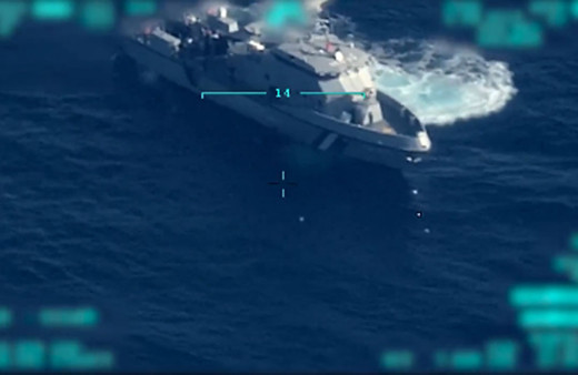 MSB, düzensiz göçmenlerin Ege Denizi'nde Yunanistan tarafından geri itilişinin görüntülerini paylaştı