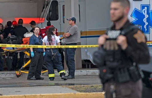 ABD'de AVM'ye silahlı saldırı! 3 kişi hayatını kaybetti saldırganı başka bir silahlı sivil vurdu