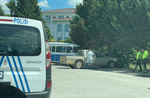 Bursa'da boşanma davasında kayınpeder damadını bıçakladı