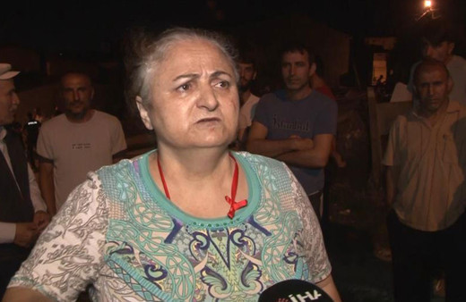 Mahalle sakinleri isyan etti: Bir evde 30 kişi kalıyor, taciz etmeye kalkmışlar