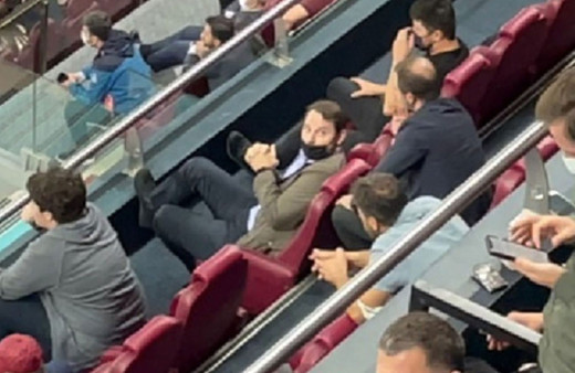 Berat Albayrak aylar sonra görüntülendi! Londra sokaklarındaki imajı dikkat çekti