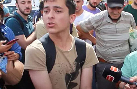 Suriyeli gencin etrafını saran kalabalık resmen öfke kustu: Size o kadar gıcık oluyoruz ki...