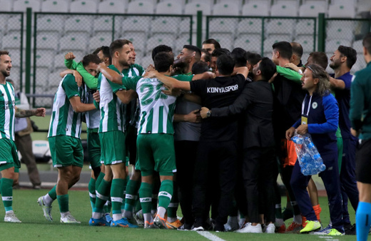 Konyaspor 10 kişiyle rahat kazandı! Tur kapısını araladı