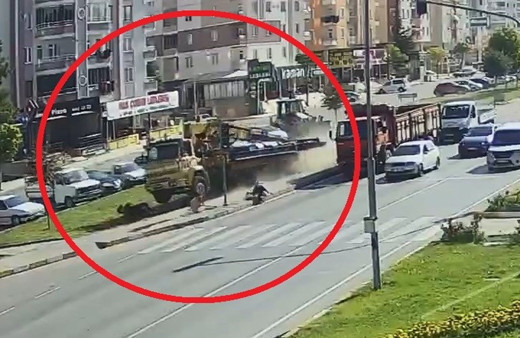 Çorum'da vinç dehşet saçtı! Metrelerce savrulup can verdiler! Dehşet anları kamerada