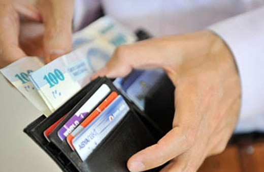 Memur maaşlarından yüzde 20 kesinti yapılacak! Benzin ve motorine 1 lira indirime gidildi