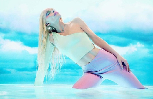 Gülşen'in yeğenini görenler gözlerine inanamıyor! Tıpatıp aynısı!