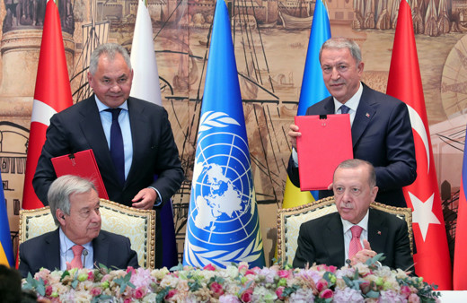 Ukrayna limanlarında tahıl kervanları oluşturulmaya başlandı Rusya vurduğunu kabul etti